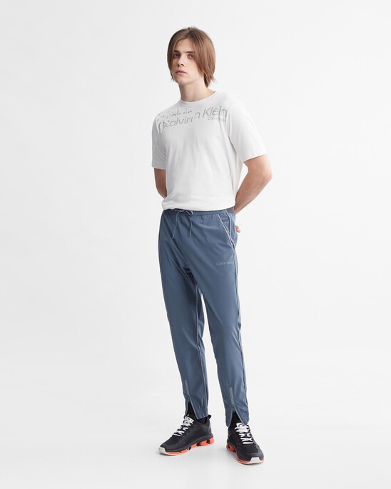 Essentials Graphic Tee