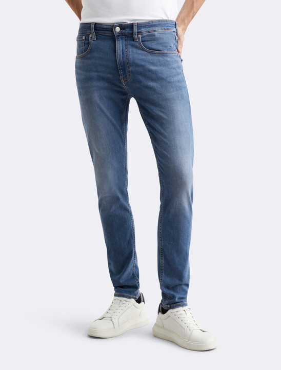 Modern Taper Cooling Jeans