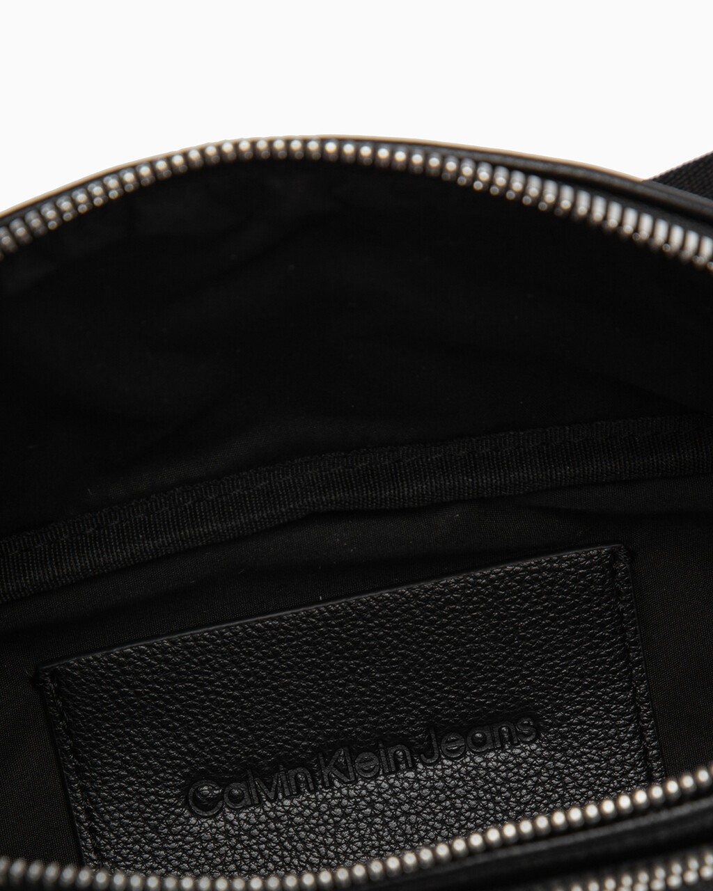 MICRO PEBBLE WAISTBAG, BLACK, hi-res