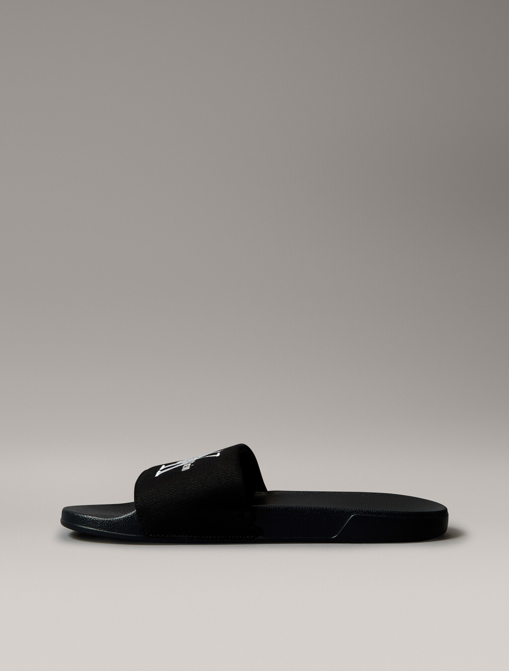 Canvas Logo Sliders, Triple Black, hi-res