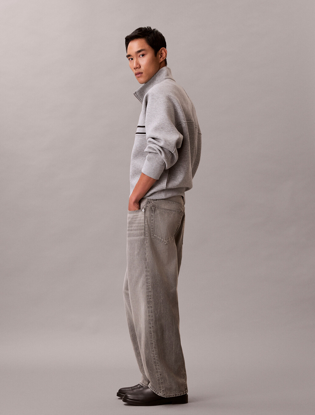 Spacer Relaxed Quarter Zip Sweatshirt, Heroic Grey Htr, hi-res